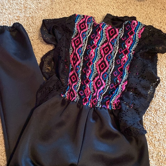 Dressy Black romper with lace sleeves size 8 - Picture 5 of 5